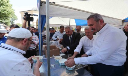 Şahinbeyde Ahilik Haftası pilav dağıtarak kutlandı