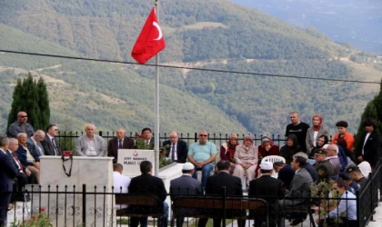 Şehit Başsavcı Murat Uzun, mezarı başında anıldı