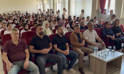 Silopide öğrencilerden mevlit etkinliği