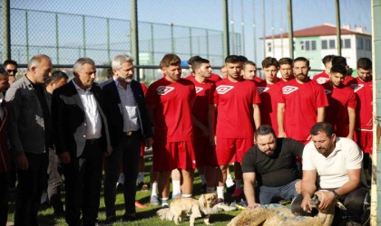 Sivas Dört Eylül Spor, sezonu kurban keserek açtı
