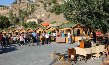 Talasta bu pazar ‘Antika Pazarı var