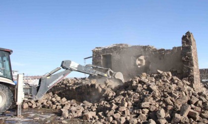 Talasta tehlike arz eden yapılara geçit yok