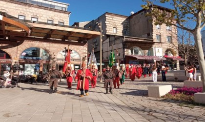 Tarihi Hanlar Bölgesinde kültür sanat buluşmaları sürüyor