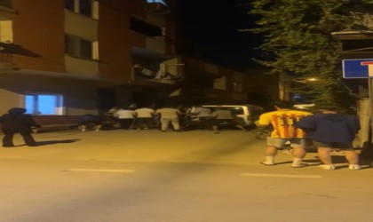 Taşlar sopalar konuştu, yumruklar havada uçuştu