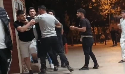 Tedavi için birlikte gittiği hastanede arkadaşını darbetti