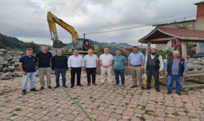 Ünyenin mahallelerinde meydan yapım çalışmaları sürüyor