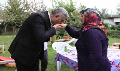 Vali Aslandan şehit ailesine ziyaret