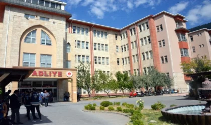 Yazıcıoğlu davası 2024’e ertelendi, duruşma çıkışında gerginlik yaşandı