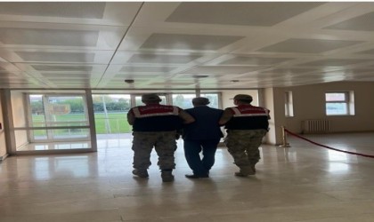 Yüksekovada uyuşturucu ticareti yapmak suçundan 24 yıl hüküm giymiş 1 yakalandı