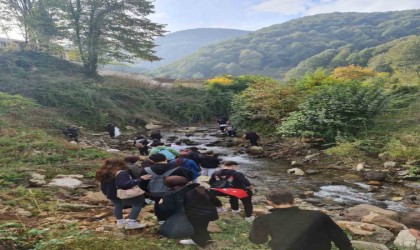 10 kilometre yürüdüler