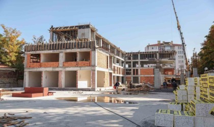 30 Ağustos İş Merkezi ve Zanaat Çarşısı Kütahyaya değer katacak