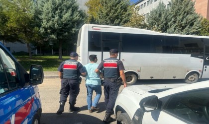 6 yıl kesinleşmiş cezası bulunan FETÖ firarisini jandarma yakaladı