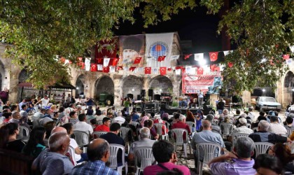 6.Karacaoğlan Türküleri Gecesi Mut Taşhanda gerçekleşti