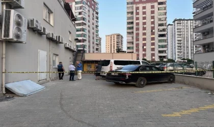 Adana’da 13’üncü kattaki balkondan düşen Ege öldü