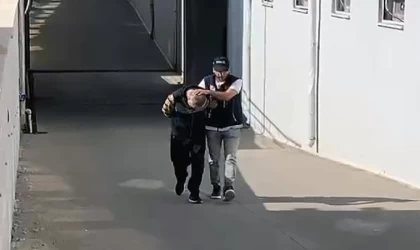 Adana’da ’torbacı’ operasyonunda 2 tutuklama