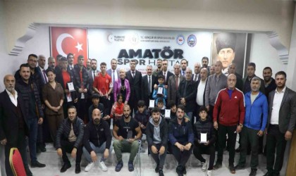 Ağrıda Amatör Sporun Enleri Ödül Töreni Gerçekleştirildi