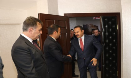 Ahlatta Cumhuriyetin 100. yılı coşkuyla kutlandı