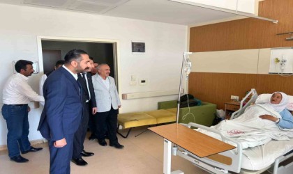 AK Parti Ağrı Merkez İlçe Başkanı Ömer Tahtalı, hastaları ziyaret etti