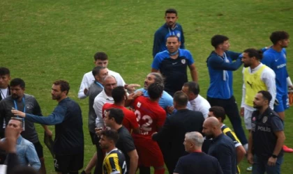 Altınordu - Bucaspor 1928 (EK FOTOĞRAFLAR)