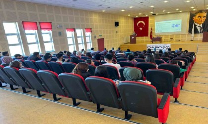 Altıntaş MYO öğrencileri siber suçlara karşı bilgilendirildi