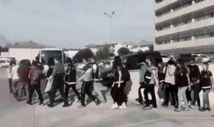 Antalyada medikal malzeme operasyonu: 3 tutuklama