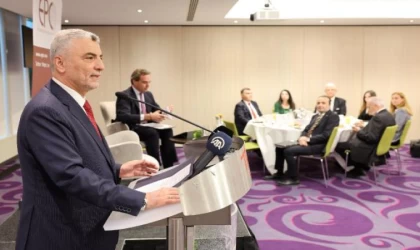 Bakan Bolat, Brüksel’de