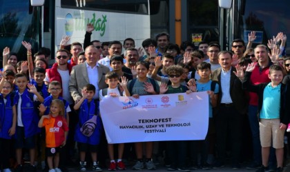 Balıkesirli gençler Teknofest İzmire katıldı