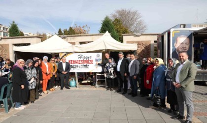 Başkan Büyükkılıç, depremzede çocuklar için düzenlenen panayırı ziyaret etti