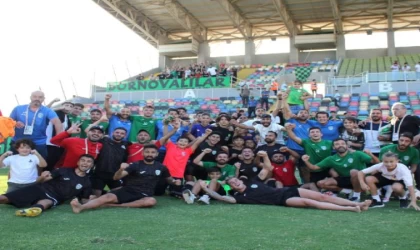 Bornova’nın liderlik yürüyüşü