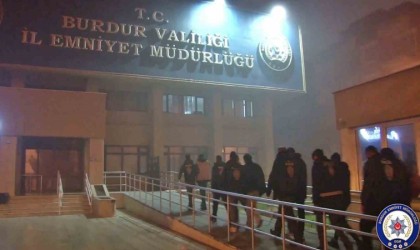 Burdurda aranan 17 zanlı yakalandı