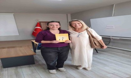 Burhaniyeli Keman sanatçısı Solakın ilk imza günü