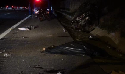 Cenaze dönüşü kaza: 2 ölü, 1 yaralı