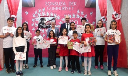 Cumhuriyetin 100. yılı İÇEMde coşkuyla kutlandı