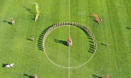 Cumhuriyetin 100. yılı kutlamalarına komandolar damga vurdu