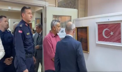 Cumhuriyetin 100. yılına “Güzelliğin İzinde” ebru sergisi