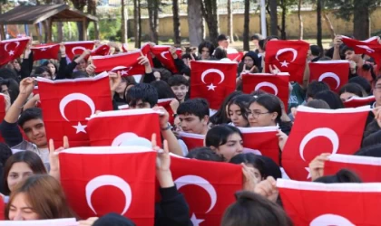 Cumhuriyet’in 100’üncü yılına 1000 bayraklı kutlama