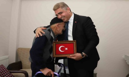 Cumhuriyette aynı yaşta