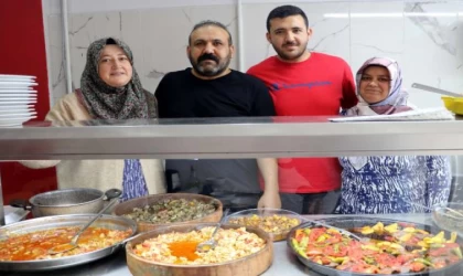 Depremde iş yerleri yıkılan aile, Kayseri’de açtıkları lokanta ile kendilerine yeni hayat kurdu