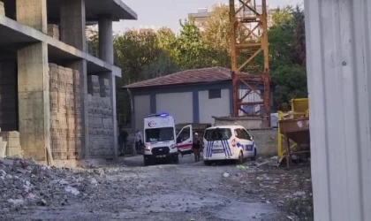 Diyarbakır’da inşaatın 11’inci katından bir alt kata düşen işçi, yaralandı
