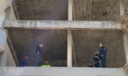 Edirnede intihar girişimini polis ve itfaiyeciler engelledi