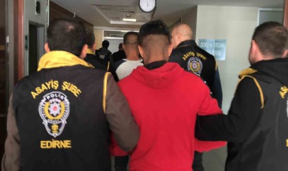 Edirnede silahlı kavgada babanın ağır yaralandığı, oğlunun öldüğü olayla ilgili 3 şüpheli tutuklandı