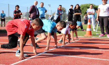 Edremitte okullarda Cumhuriyetin 100. yıl coşkusu başladı