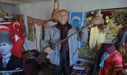 Eskişehirde 38 yıl boyunca topladığı köy eşyalarıyla müze oluşturdu
