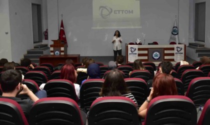 ETTOM Proje Yazma ve Kariyer Eğitimine büyük ilgi