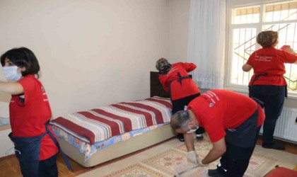 Evde temizlik hizmeti vatandaşların hayatını kolaylaştırdı