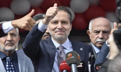 Fatih Erbakan: Darbe ürünü anayasa, yamalı bohça haline gelmiş