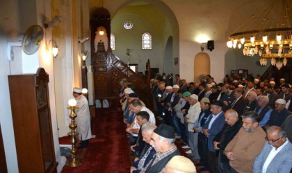 Filistinde hayatını kaybedenler için Manisada gıyabi cenaze namazı kılındı