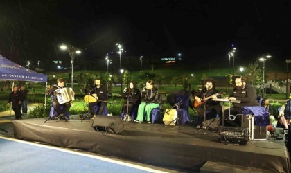 Galle Parkta sonbahar şarkıları söylendi