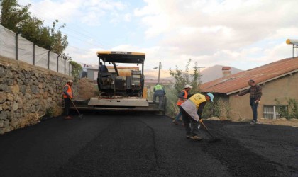 Hakkarideki 7 semt asfalta kavuşturuldu