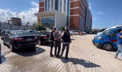 Hatayda 12 yıl 10 ay 15 gün hapis cezası ile aranan firari şahıs yakalandı